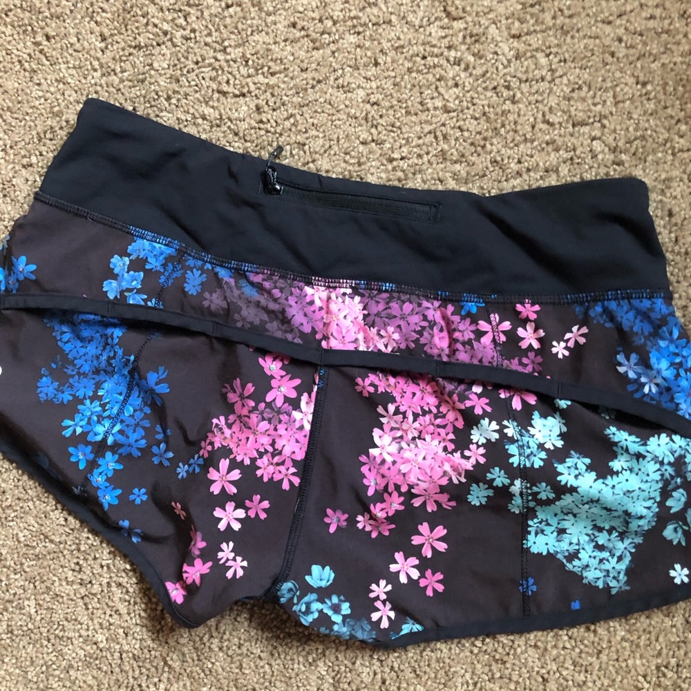 LULU-LEMON SHORTS